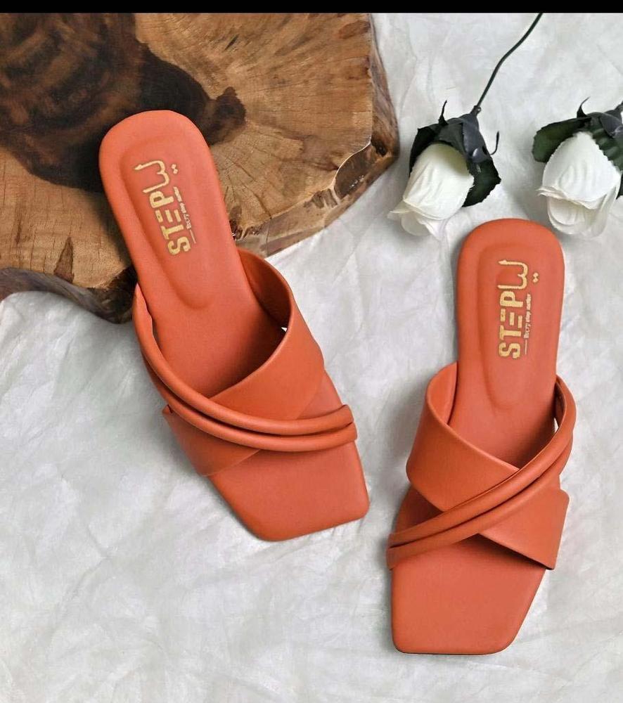 Ladies Casual Flats